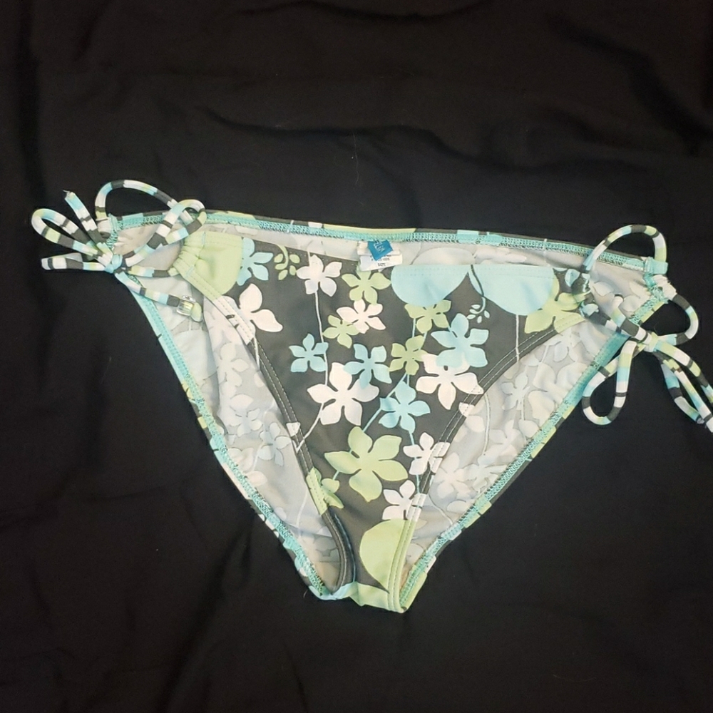 Delia's Bikini bottoms